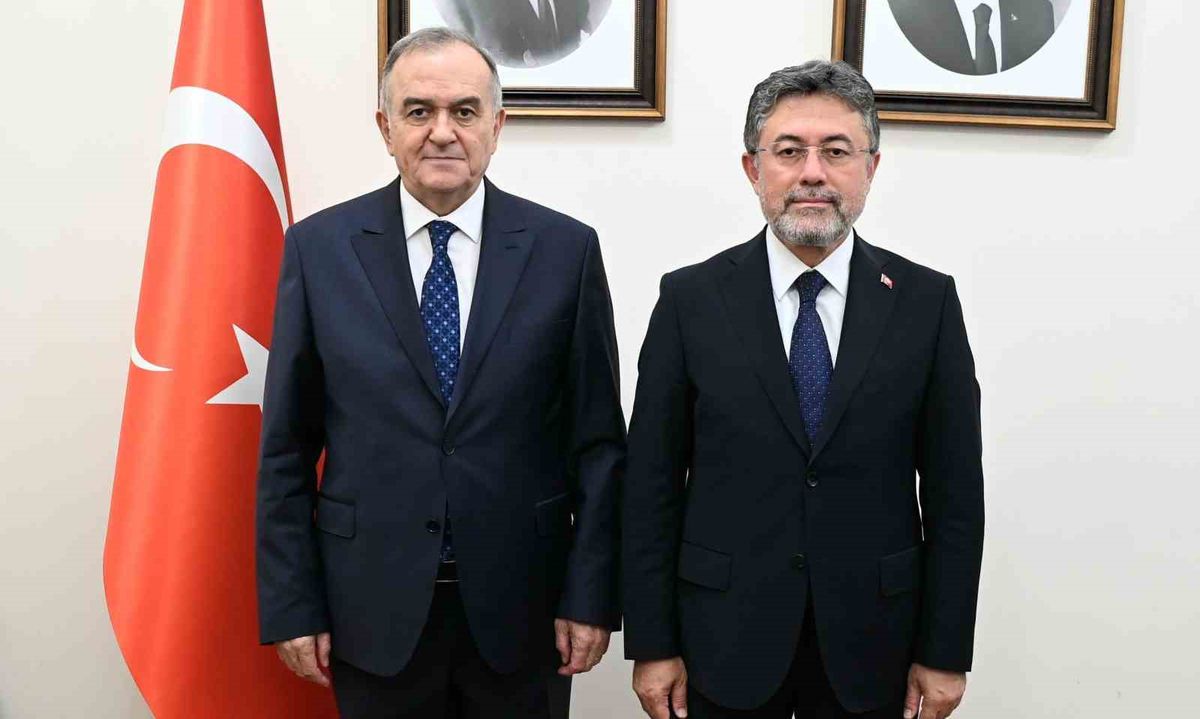 Akçay'dan üzüm üreticileri için TMO çağrısı
