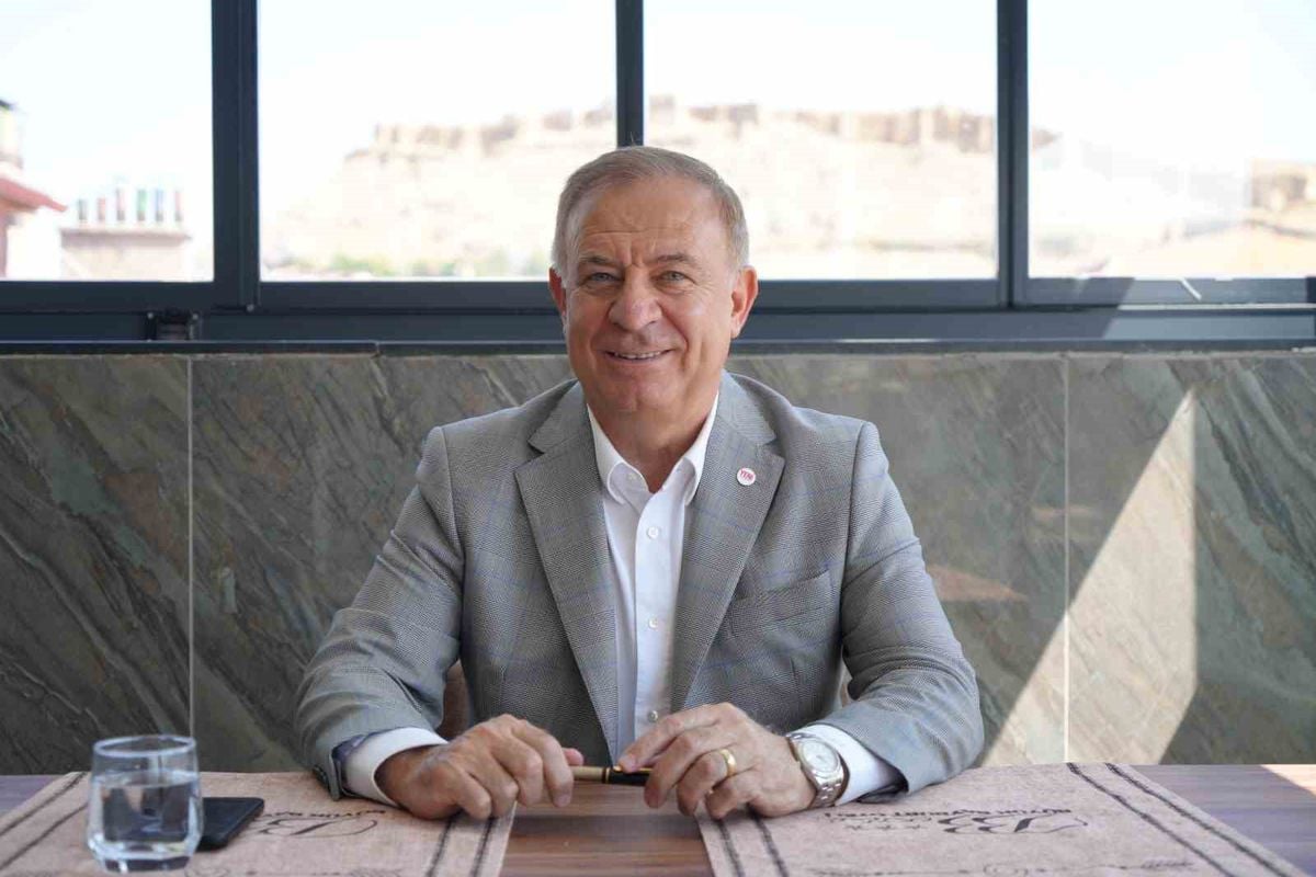 Gökan Zeybek Bayburt'ta Partisinin Teşkilatlanmasını ve Kent Sorunlarını Anlattı