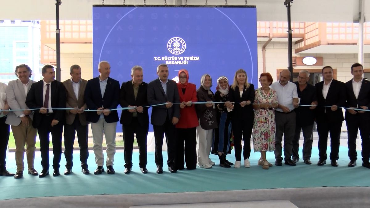 Rize'de Yaşayan Miras Şöleni Başladı