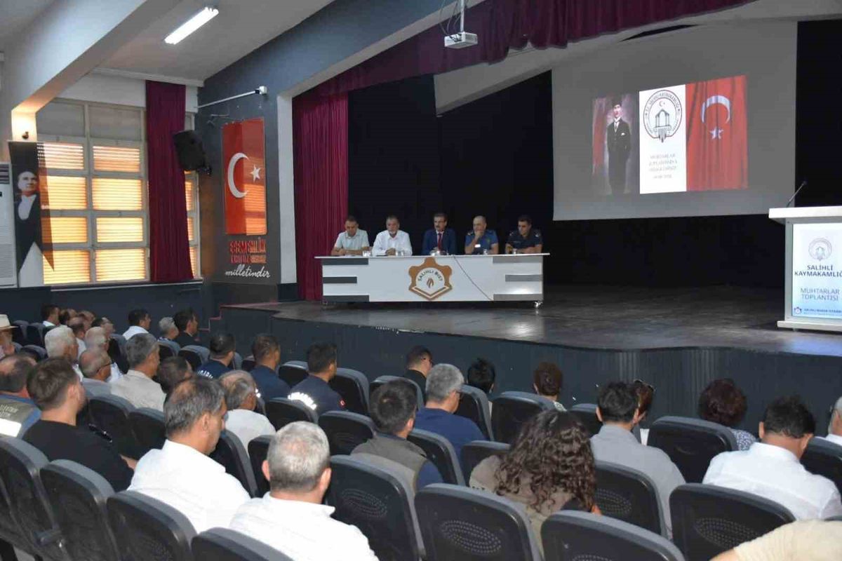 Salihli'de Ağustos Ayı Muhtarlar Toplantısı Yapıldı