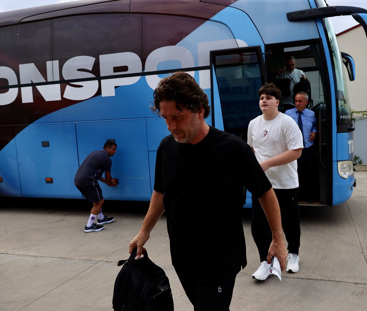 Trabzonspor kafilesi, İzmir'e gitti