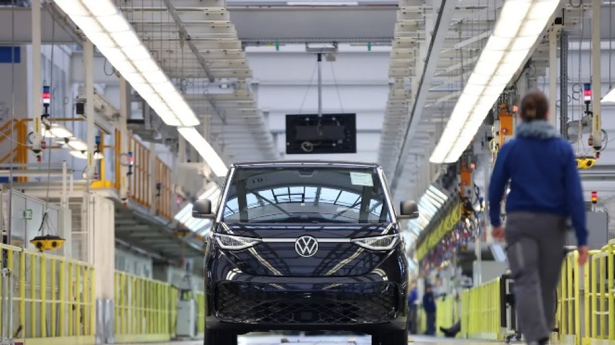 VW'de Tarihi Yol Ayrımı: Maliyet Krizine Acil Çözüm