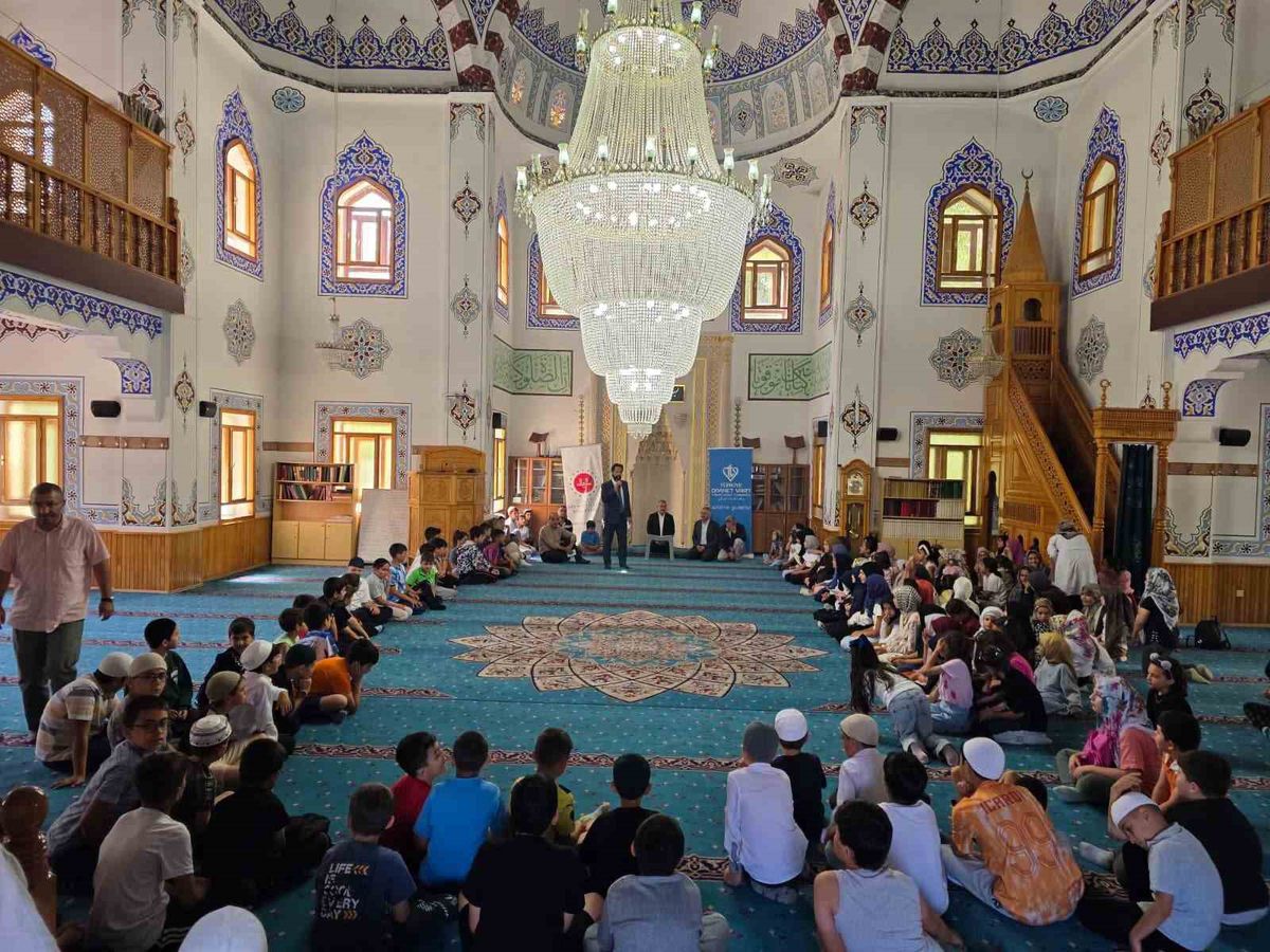 Erzurum'da Yaz Kur'an Kursu Öğrencileri İçin Camiler Arası Spor Turnuvaları Tamamlandı
