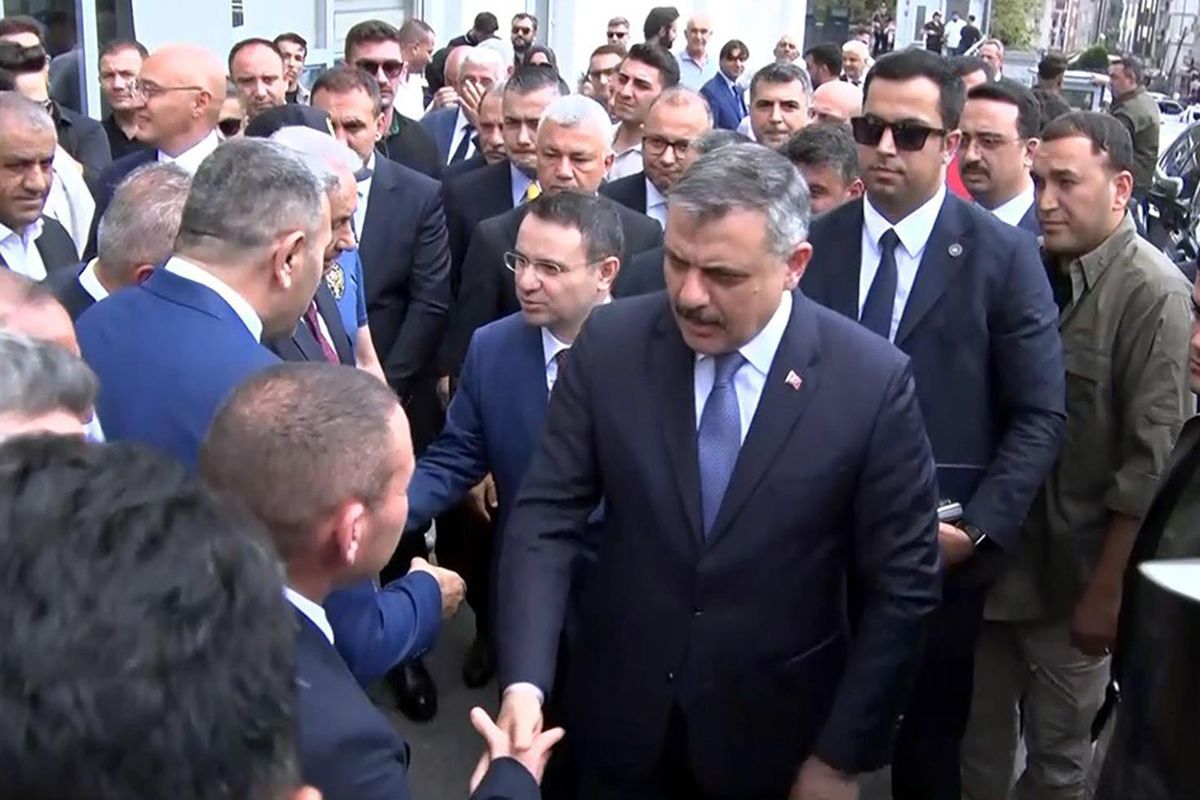 İçişleri Bakanı Çiftçi ve Adalet Bakanı Gürlek Esenyurt'ta