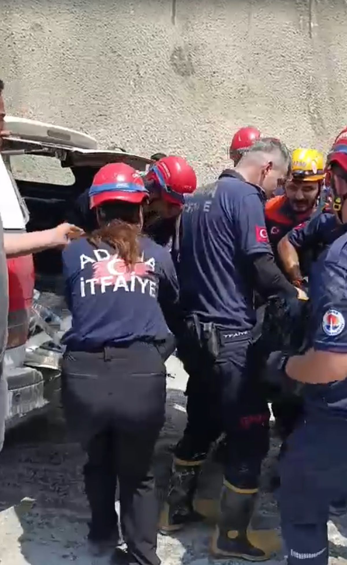 Adana'da Göçük: 1 İşçi Hayatını Kaybetti, 1 Yaralı