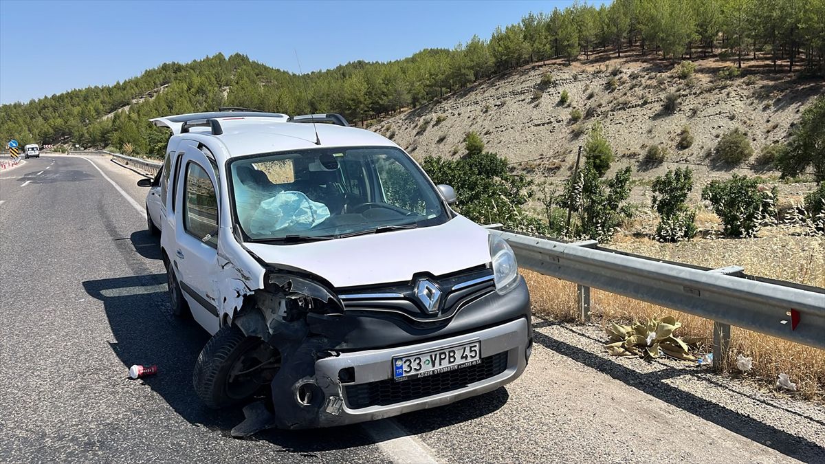 Besni’de Trafik Kazası: 5 Yaralı