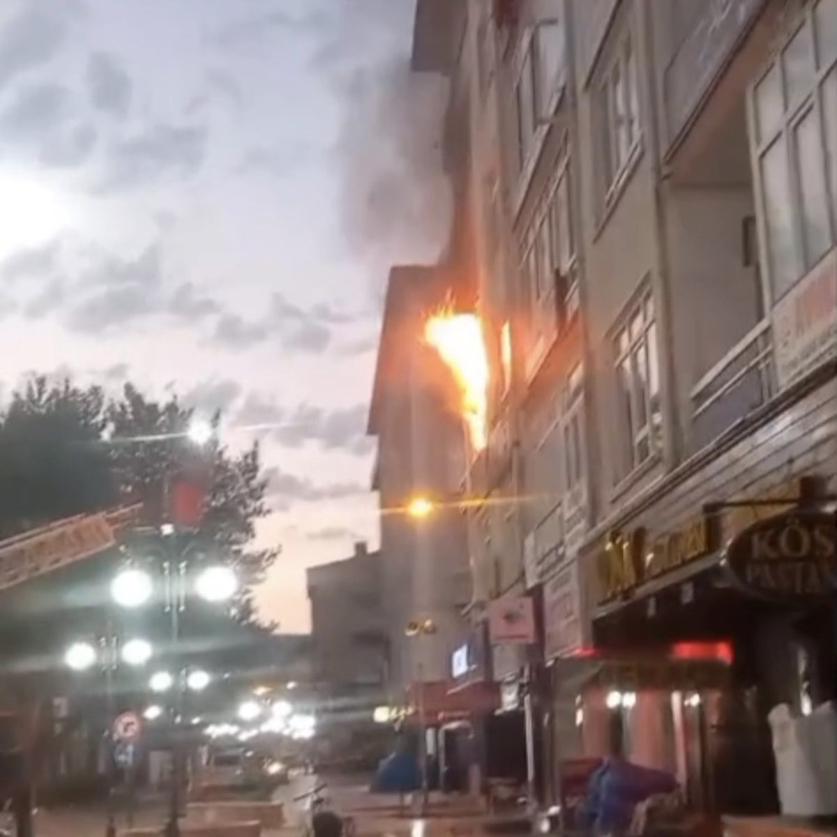 Çankırı'da Apartman Dairesinde Yangın: Kullanılamaz Hale Geldi