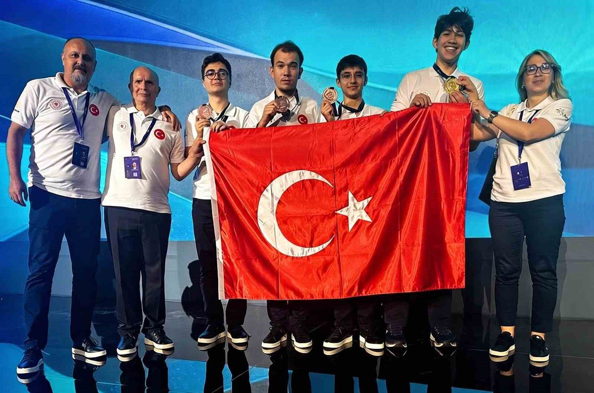 Türkiye'den Nükleer Bilim Olimpiyatı'nda Tarihi Başarı