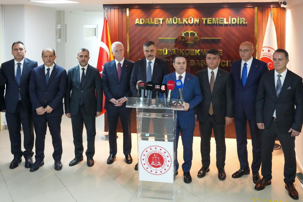 Bakanlardan Uyuşturucu ve Terörle Mücadele Vurgusu
