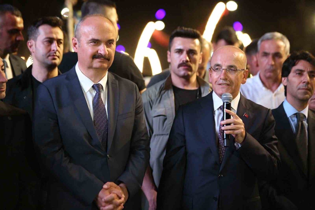 Bakan Şimşek Batman'da Park Açılışına Katıldı