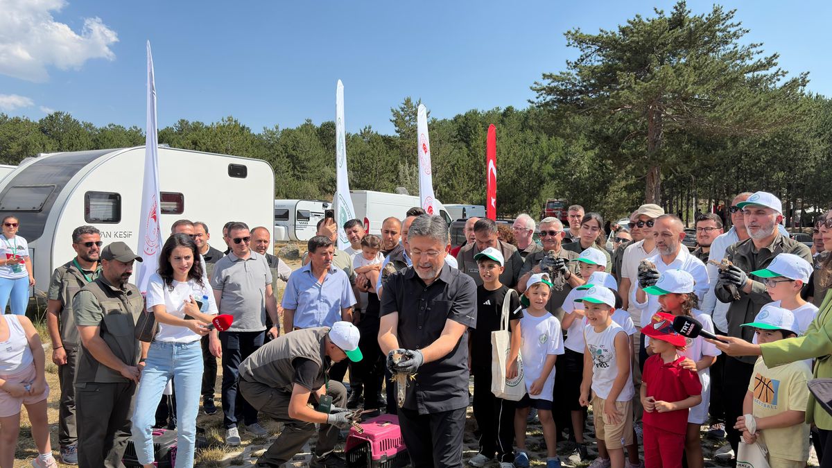 Bakan Yumaklı: Aile Kampı’na 40 bin kişi katıldı, milli park sayısını 696’ya çıkardık