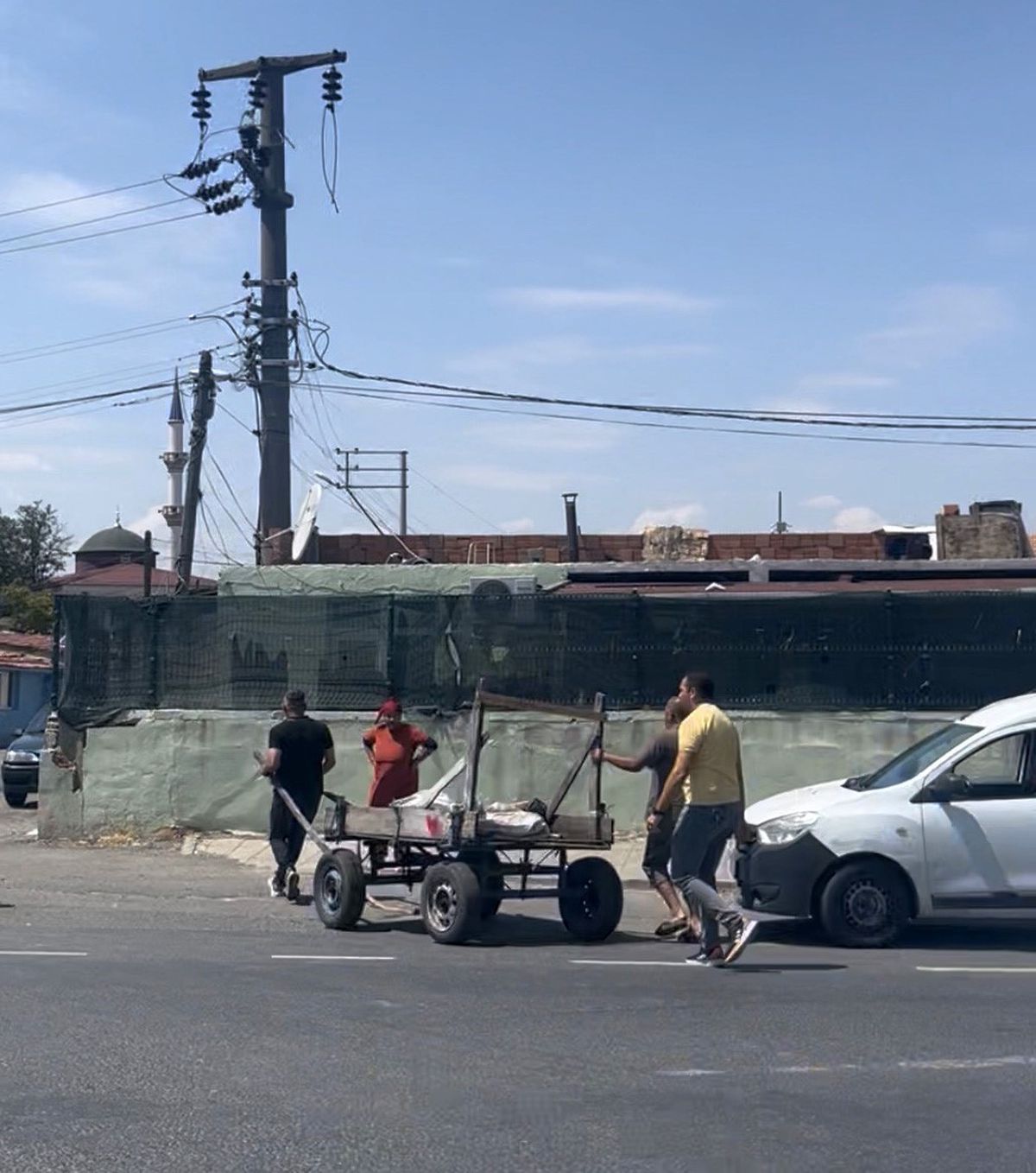 Çorlu'da At Arabası Trafiğe Daldı: 2 Yaralı