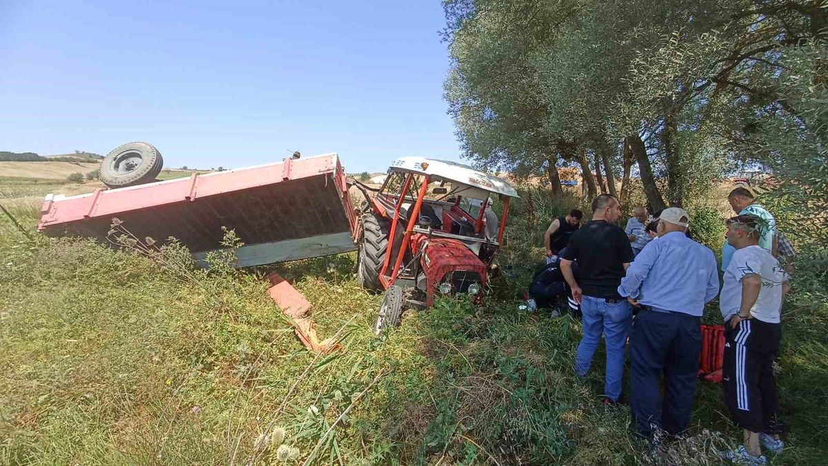 Havza'da Buğday Yüklü Traktör Devrildi: 1 Yaralı