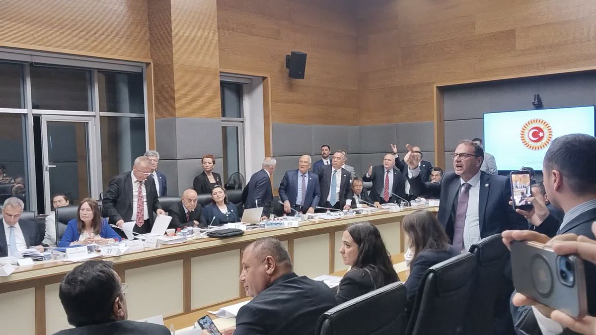 TBMM Adalet Komisyonu'nda Çerçeve Yasa Görüşmelerinde Söz Alma Tartışması