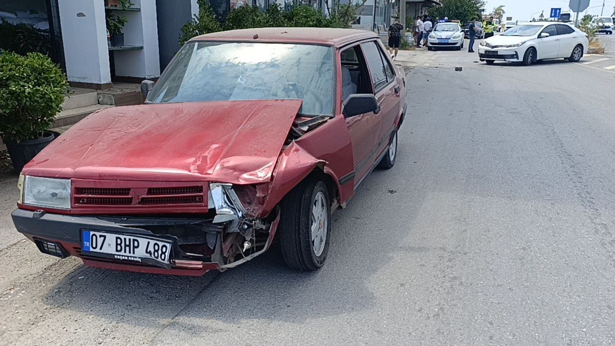 D-400'de Kaza: Yaralanma Yok, Sürücüye 40 Bin TL Ceza