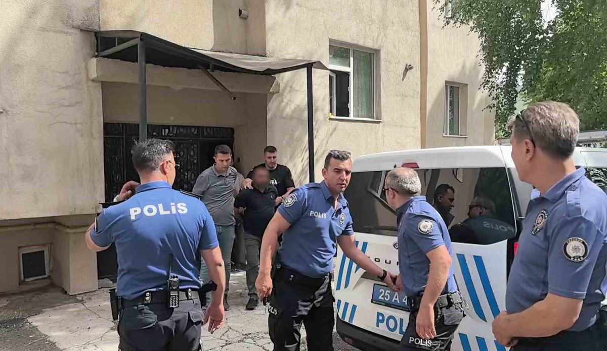 Balkonda İki Çocuğuyla İntihar Girişimi