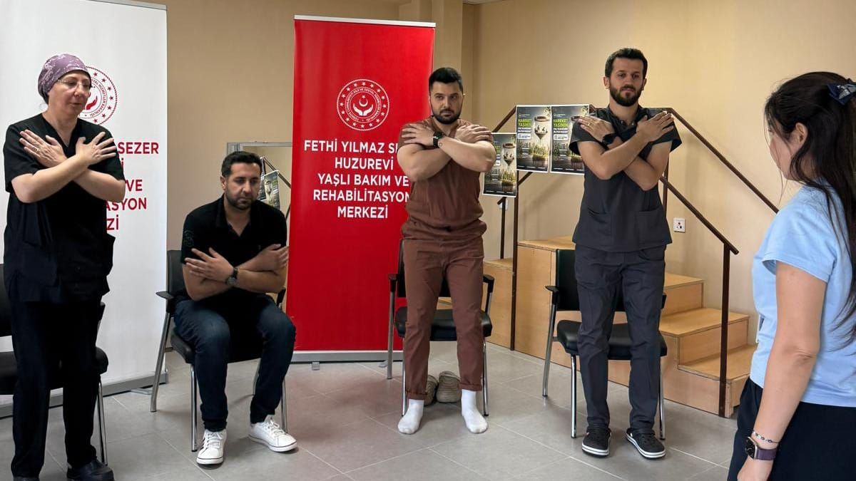 Eskişehir'de Yaşlılara Fiziksel Aktivite Testi