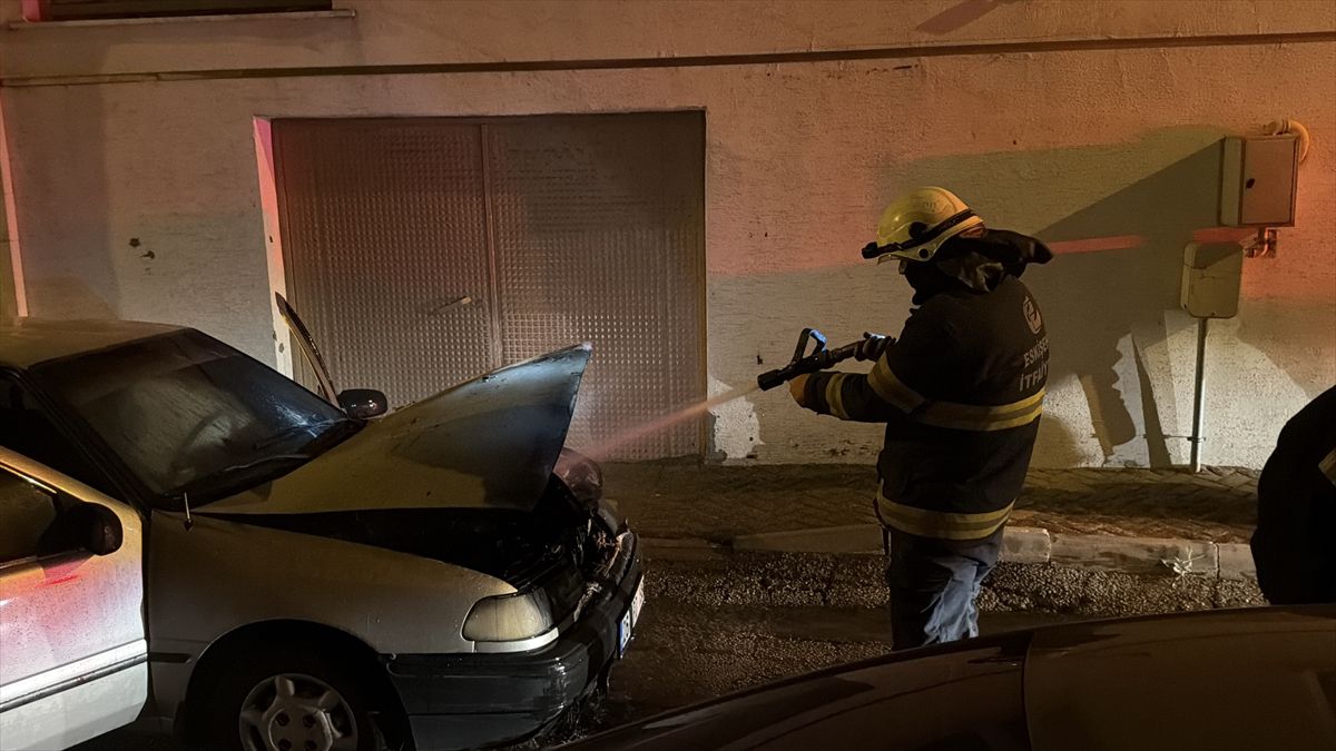 Odunpazarı'nda otomobil yangını