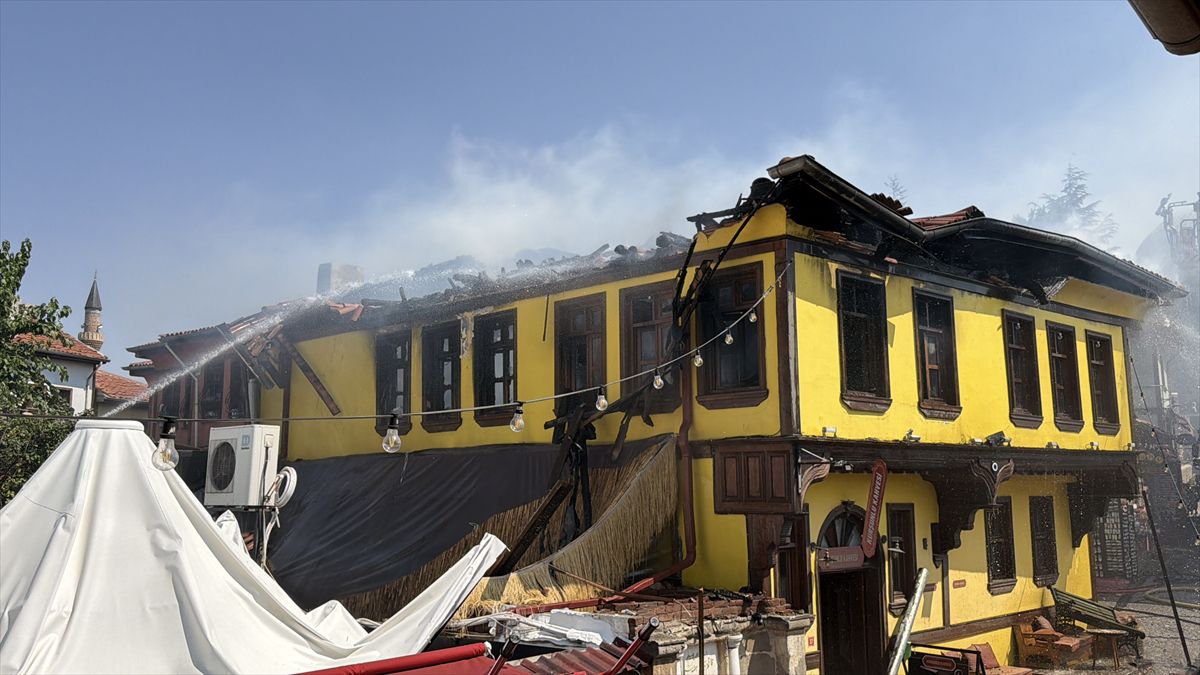 Odunpazarı'nda kafede yangın: 5 yaralı