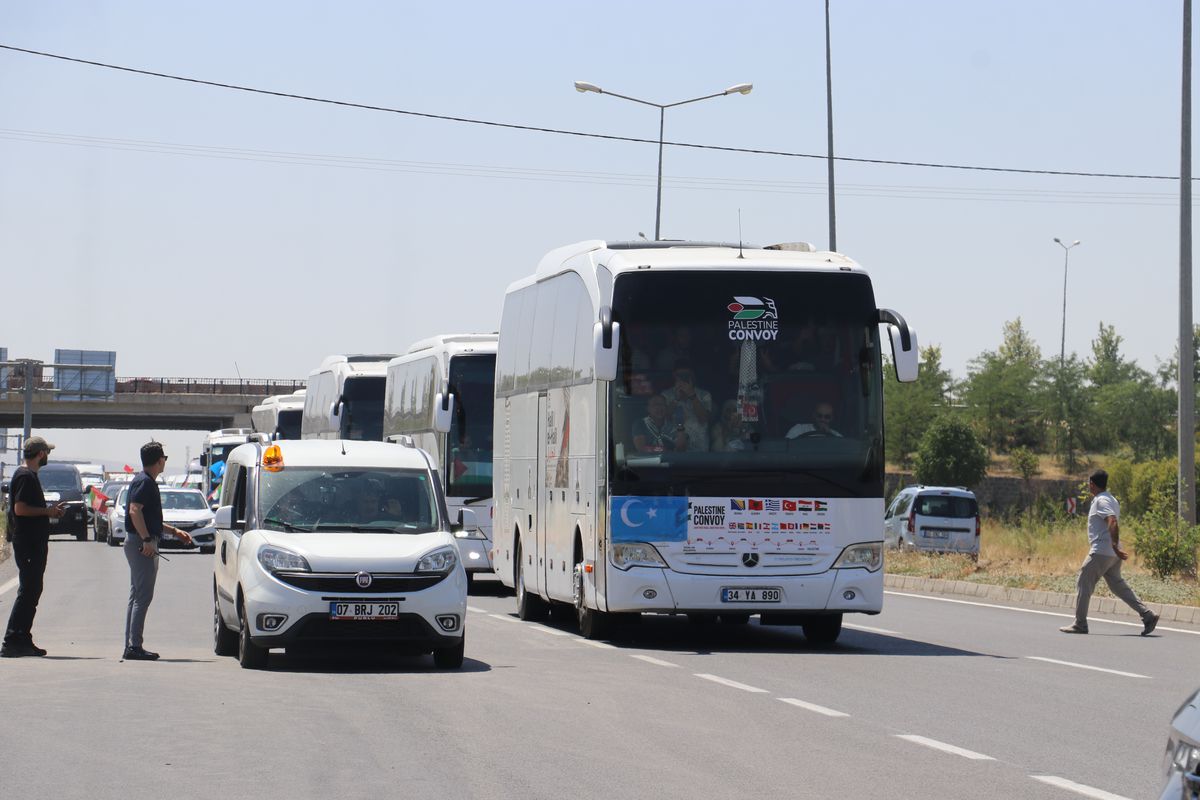 Filistin Konvoyu Diyarbakır'da Coşkuyla Karşılandı