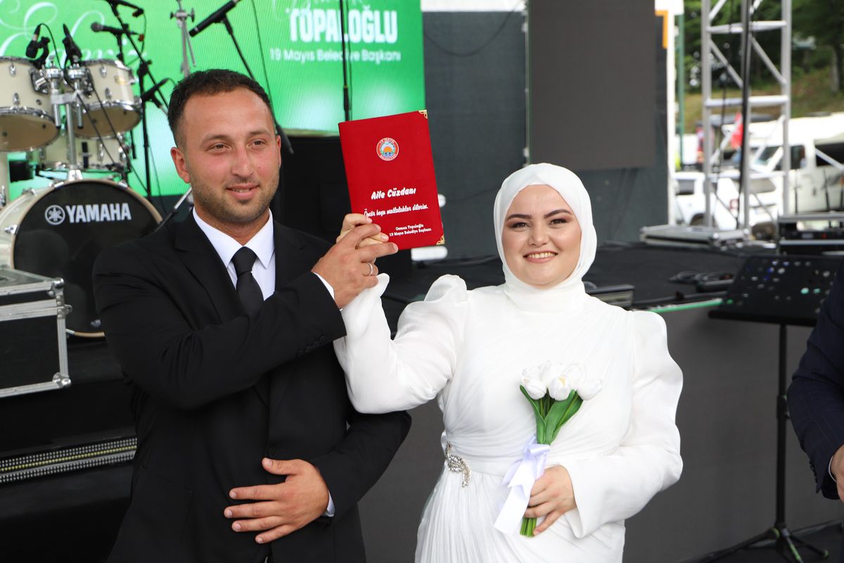 Nebiyan Festivali'nde Düğün: Özdin Çifti Evlendi