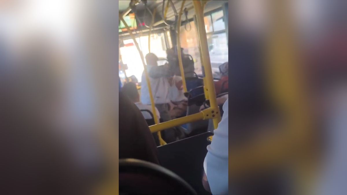 Malatya’da Özel Halk Otobüsünde Yolcu Kavgası Kamerada