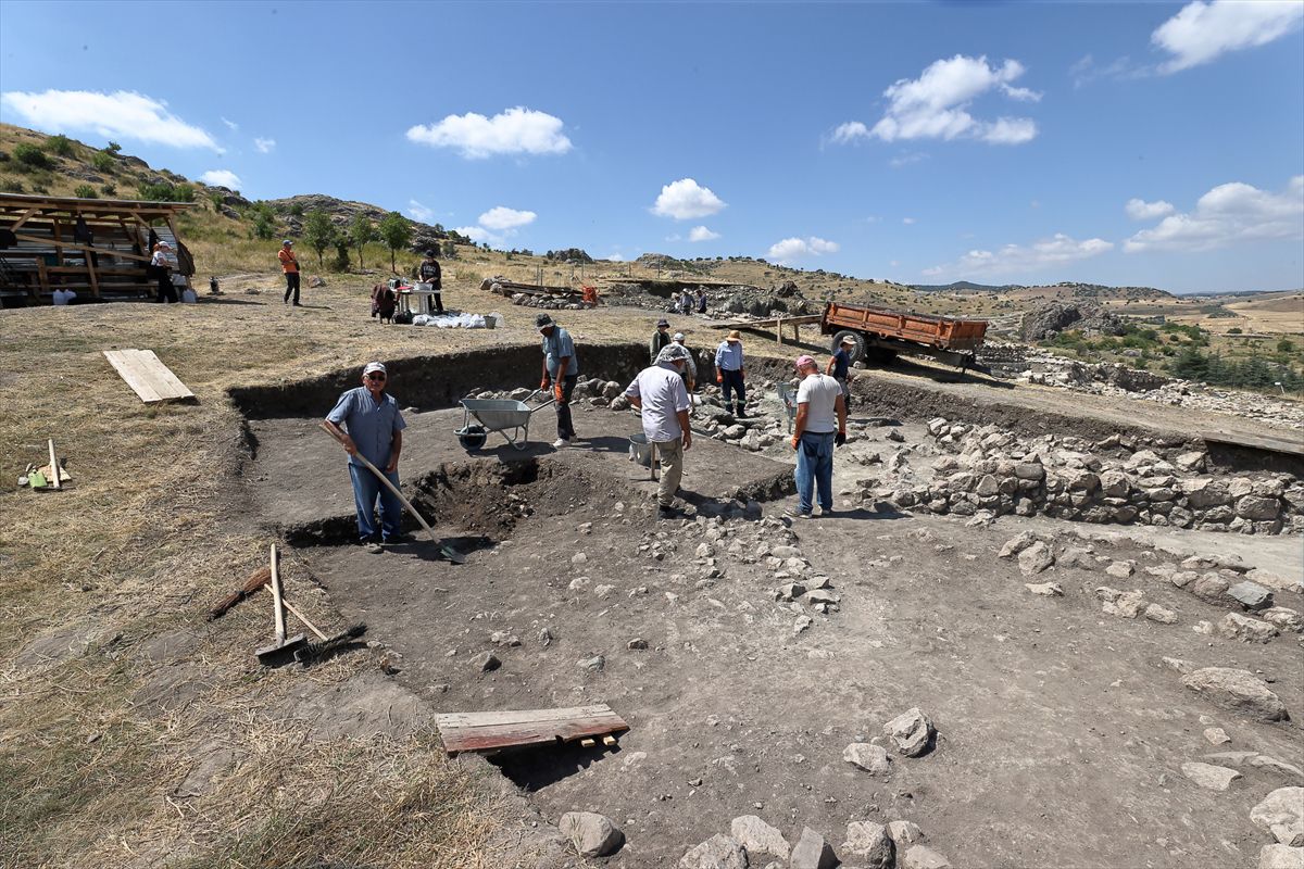 Hattuşa'da 120 Yıllık Kazılar 55 Bilim İnsanıyla Başladı