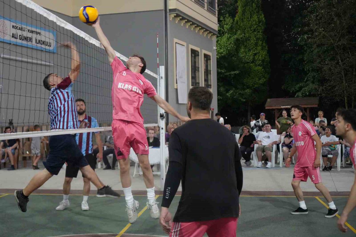 Sapanca Dalgıcı Melikcan Yenişen Anısına Voleybol Turnuvası