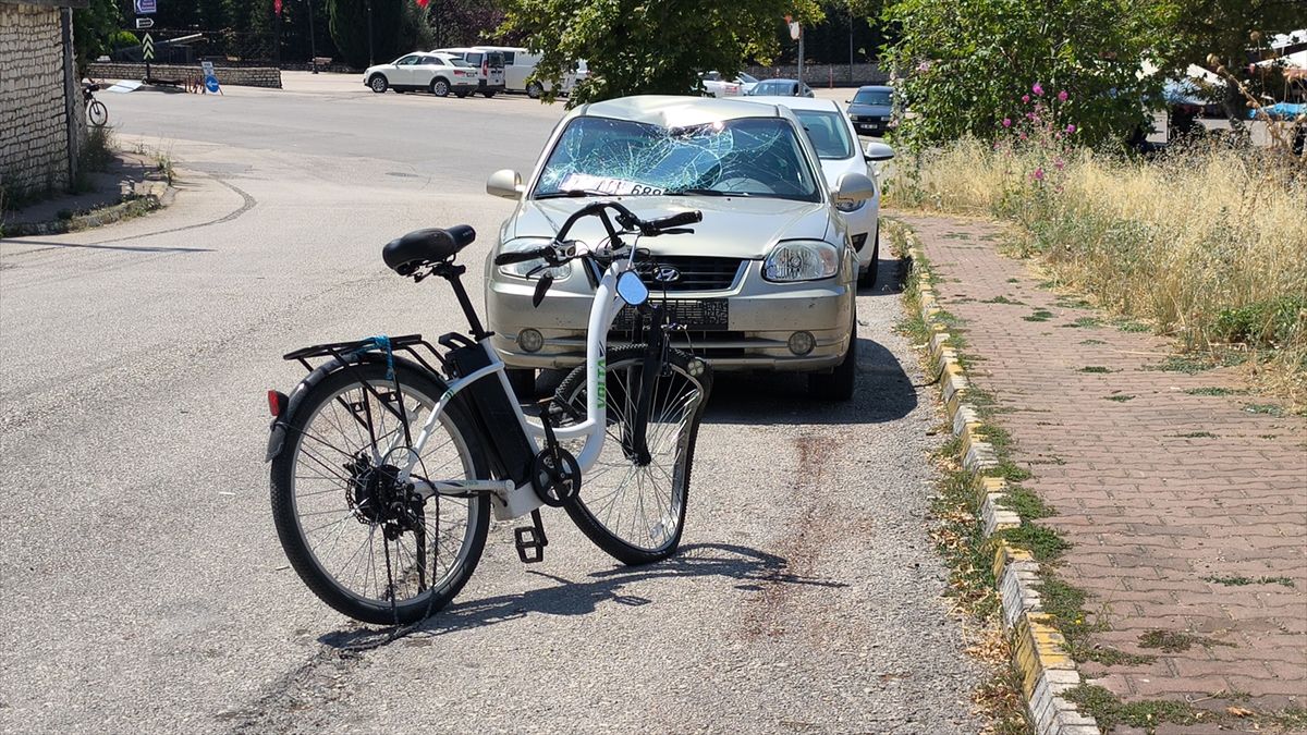 Safranbolu'da Elektrikli Bisiklet Kazası: 1 Ağır Yaralı