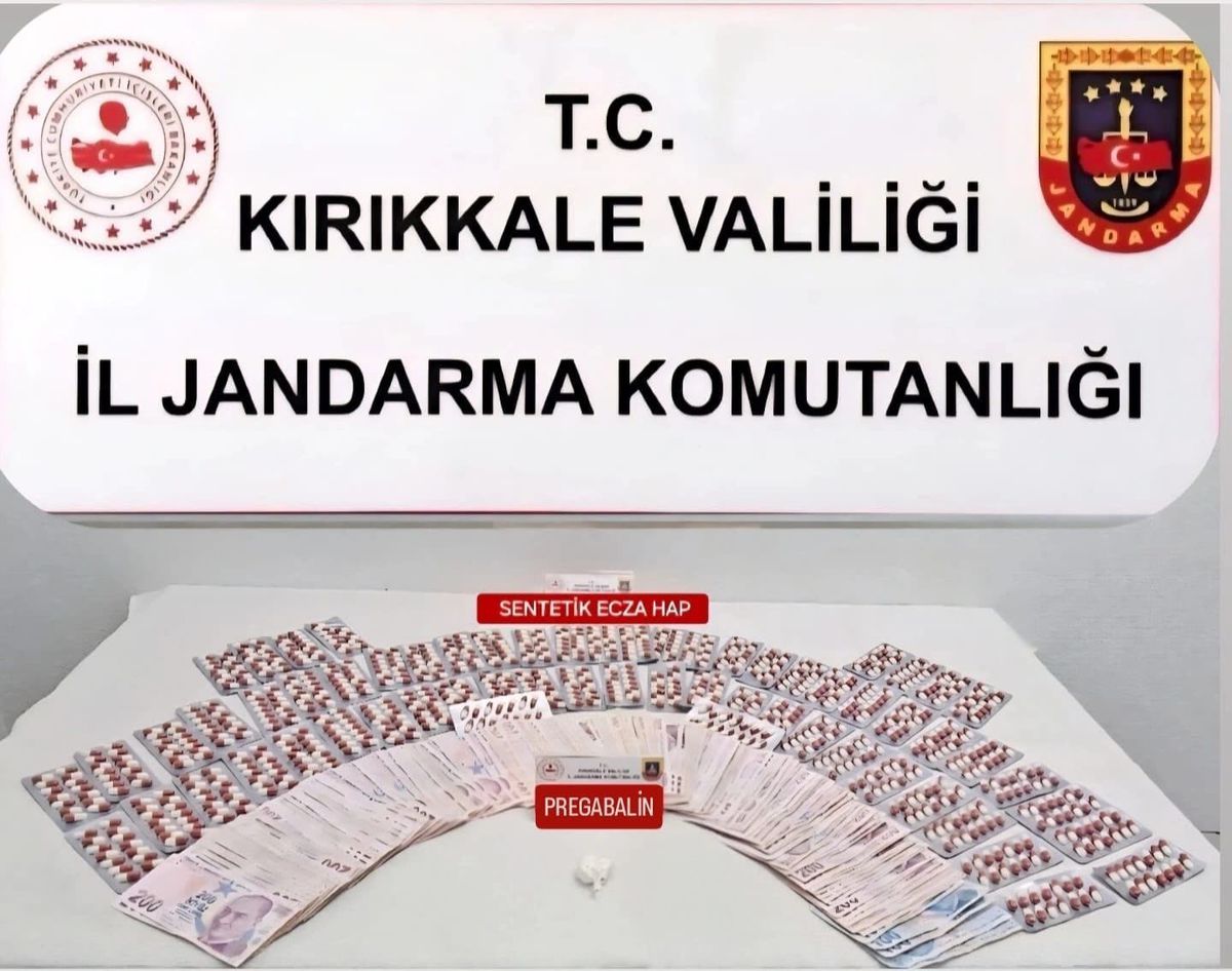Kırıkkale'de evde 880 sentetik hap ele geçirildi