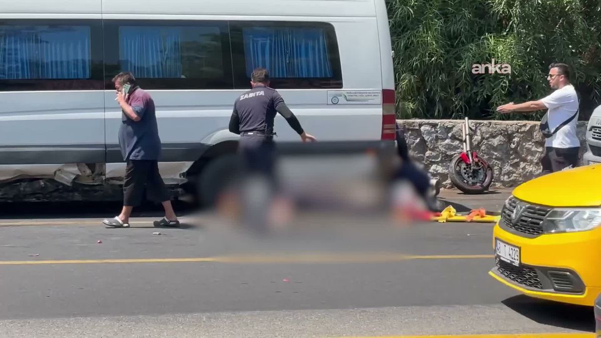 Marmaris'te Motosiklet Minibüse Çarptı: 1 Ölü, 1 Yaralı