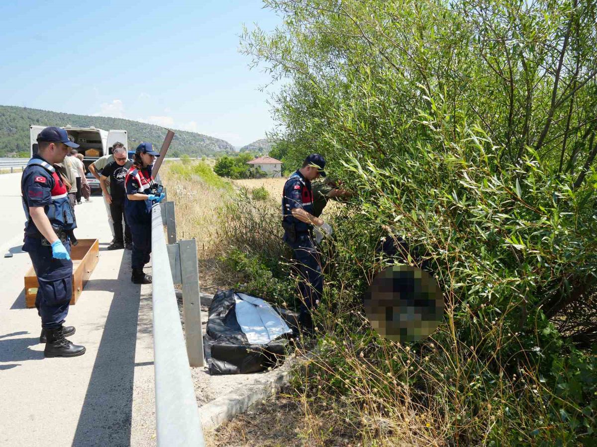 Bisikletli Sürücü Çarpılıp Kaçılan Kazada Ölü Bulundu