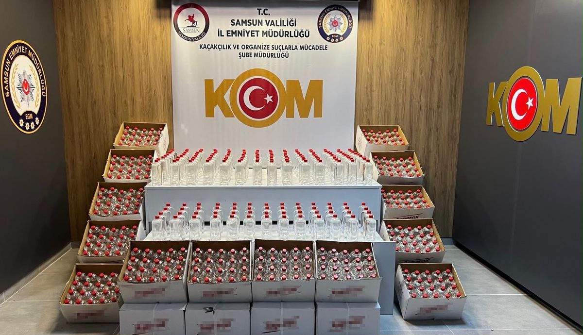 Samsun'da Kaçakçılık Operasyonu: 1 Ton 160 Litre Etil Alkol Ele Geçirildi