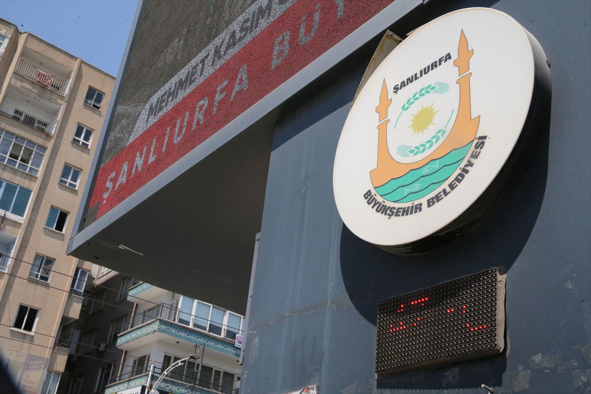 Şanlıurfa'da 50 Derece Sıcakta Asfalt Mesaisi