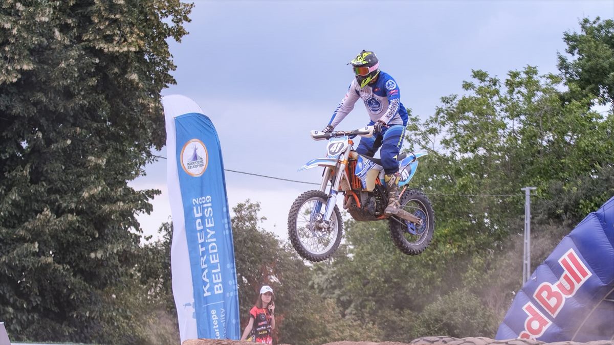 Kartepe'de Süper Enduro Şampiyonası Heyecanı Başladı