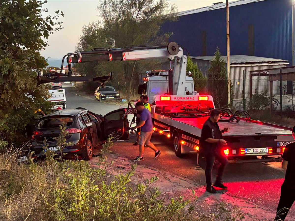 Karadeniz Ereğli'de Otomobil Tıra Çarptı: Sürücü Hayatını Kaybetti