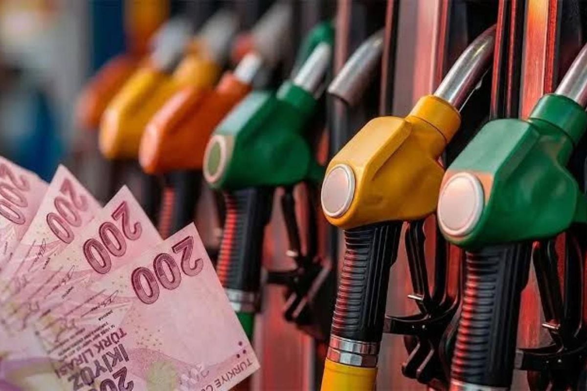 Araç sahiplerini üzecek haber: Benzine yeni zam geliyor