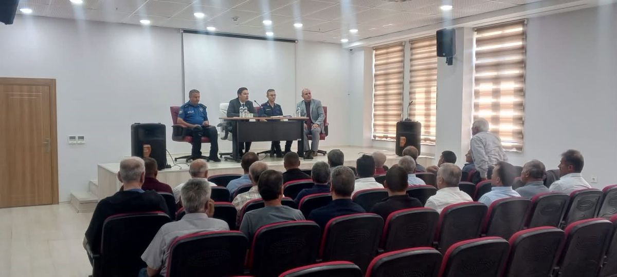 Kaymakam Yıldırım Muhtarlarla Buluştu, Pazar Esnafını Ziyaret Etti