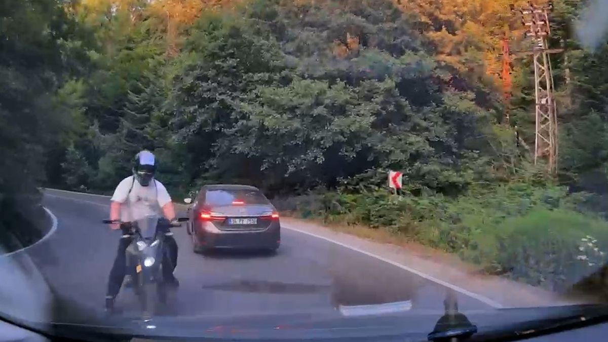 Gölcük Yolu'nda Motosiklet Kazası: Sürücü Yaralandı