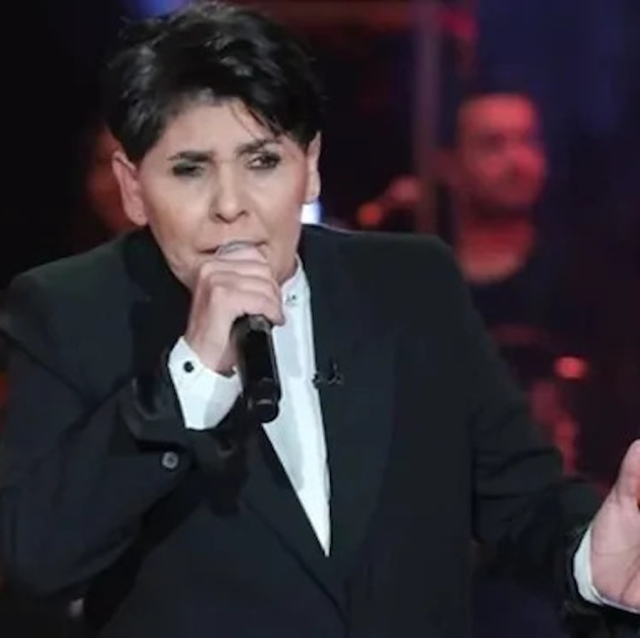 الفنانون ودعوا جانسيفر بمنشورات مؤثرة
