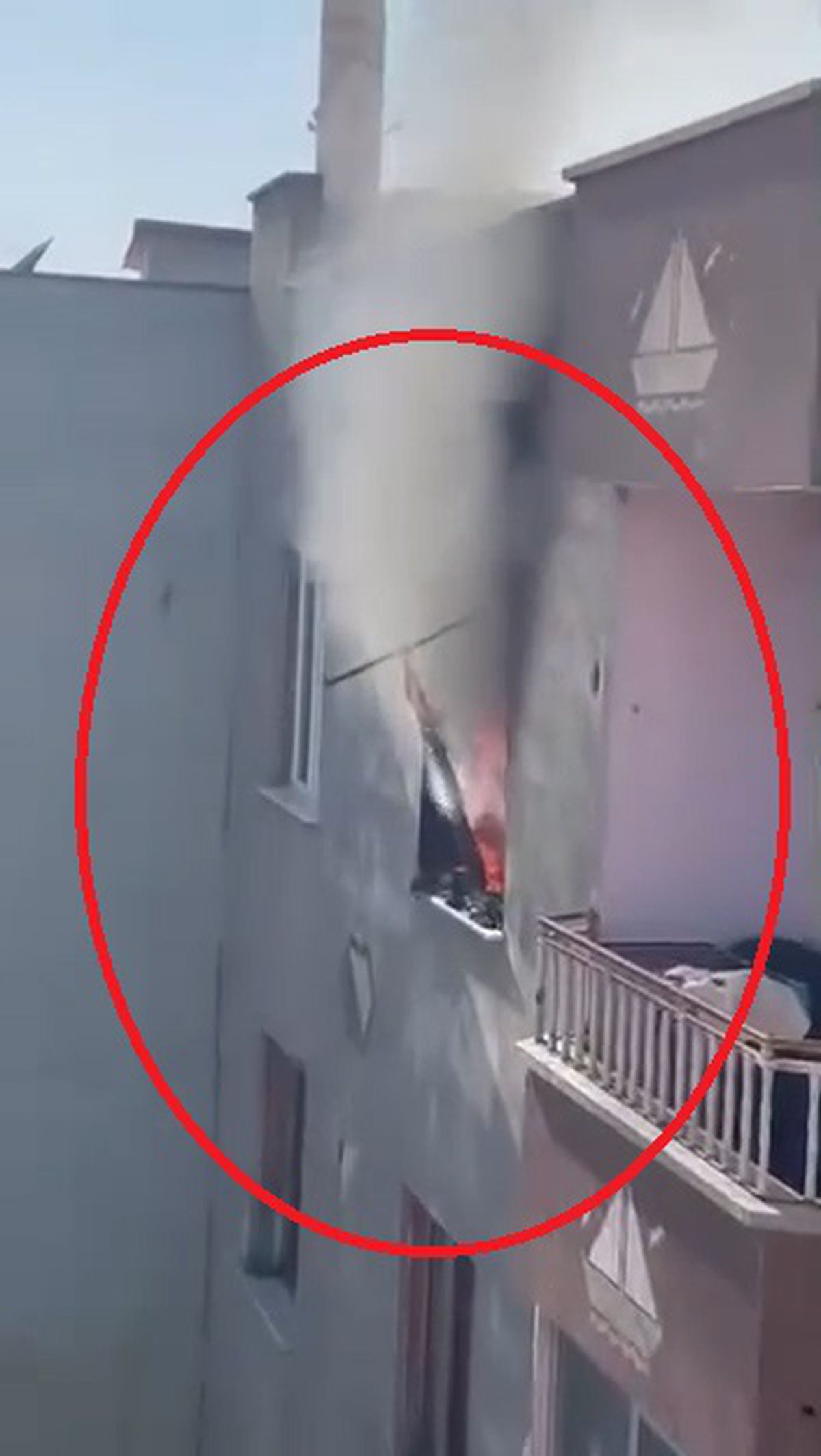 Diyarbakır'da aynı dairede 9 saat arayla iki yangın