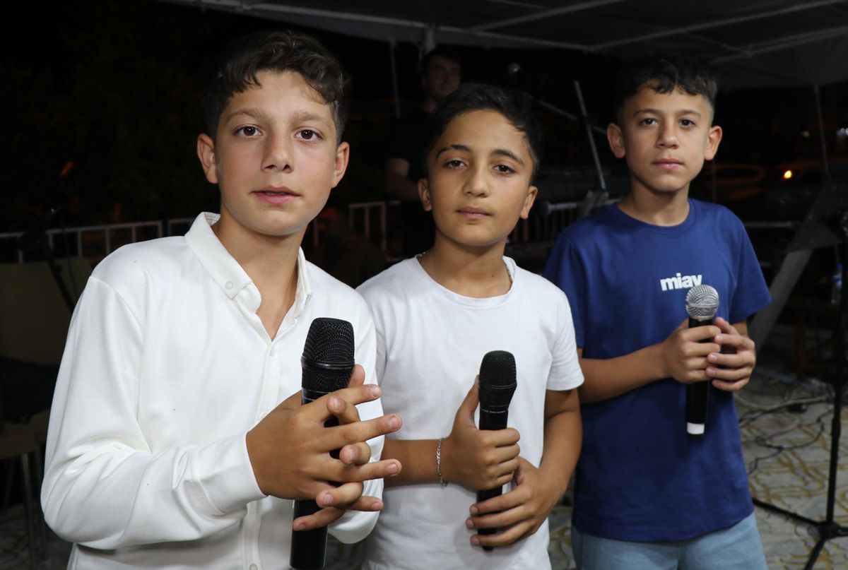 Oltu'nun Minik Sanatçıları: 3 Arkadaş Düğünlerin Vazgeçilmezi Oldu