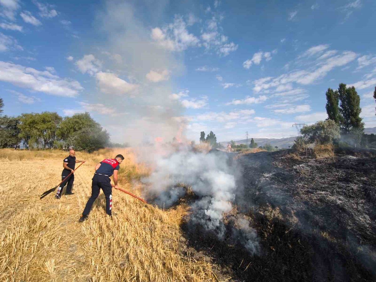 Erzincan'da Arazi Yangını Kontrol Altına Alındı