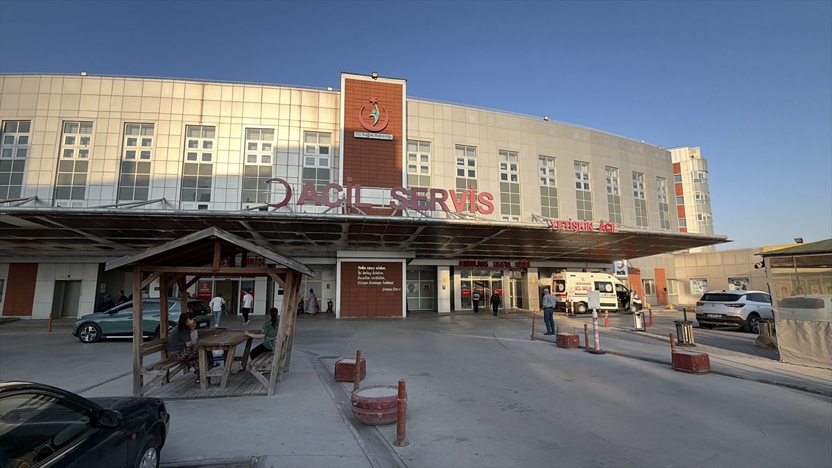 Eskişehir'de Porsuk Çayı'na itme: 1 yaralı, 1 gözaltı