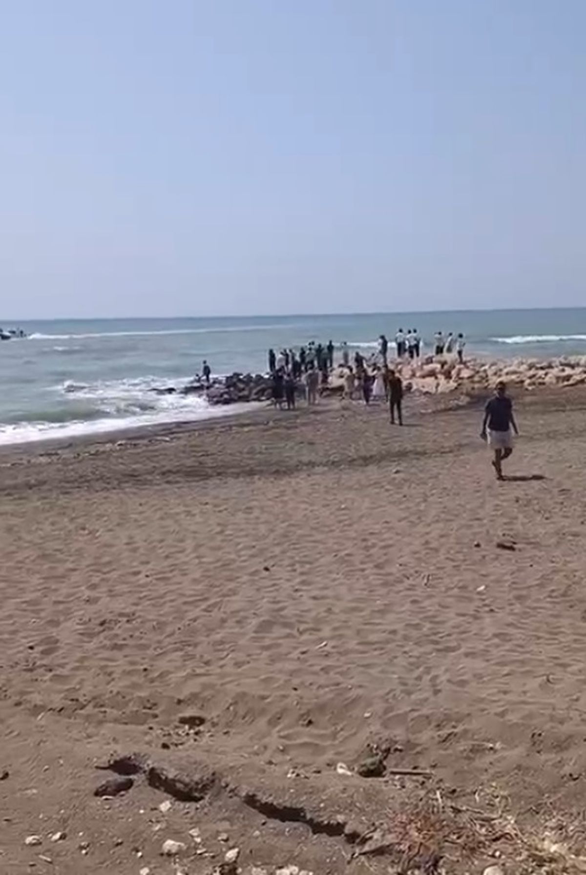 Hatay'da Denizde Kaybolan Çocuk Aranıyor