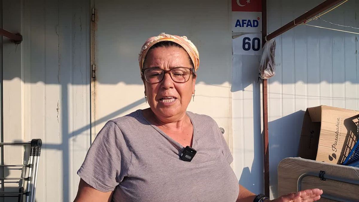 Hatay'da depremzedelerden konteyner kent tahliyesine tepki