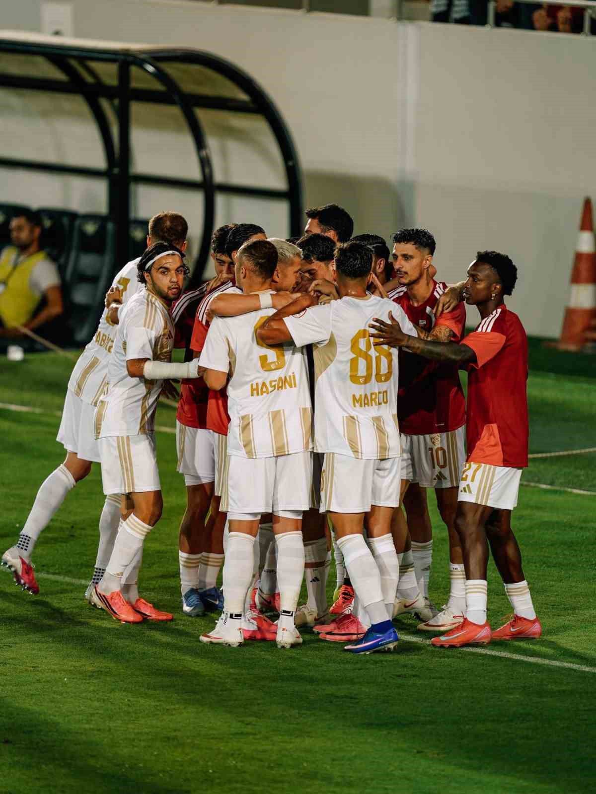 Kayserispor, Vanspor'u 2-0 Yenerek Sezona Galibiyetle Başladı