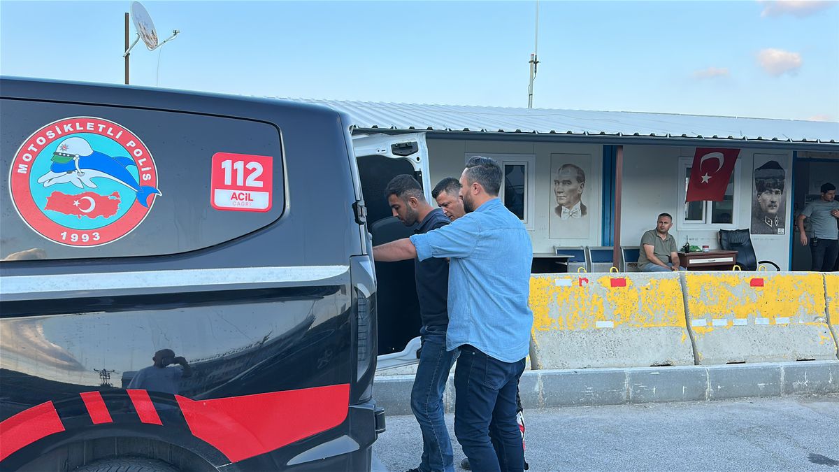 Antalya'da Galericiyi Kundaklama ve Gasp Şüphelisi Kütahya'da Yakalandı