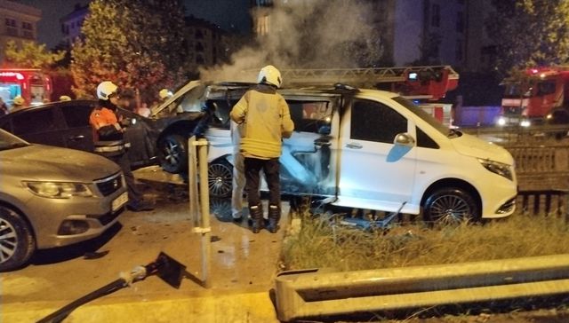 sultanbeyli de park halindeki araclara carpan 3 20129337 o