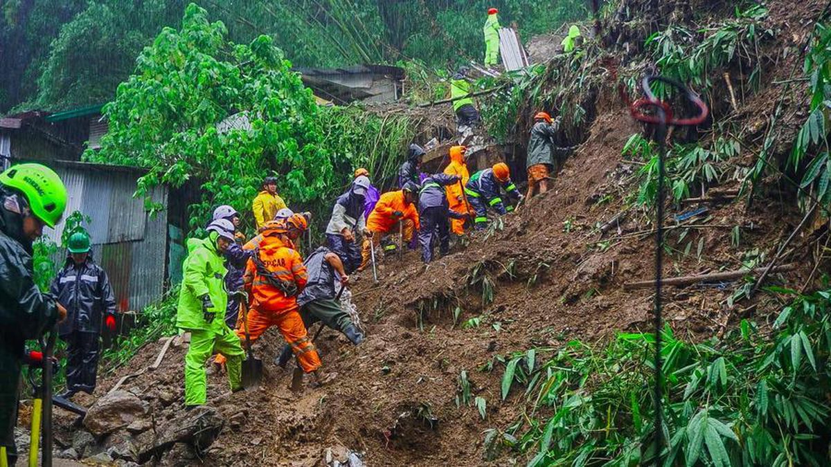 Filipinler'de Heyelan: 4 Ölü, 6 Kayıp